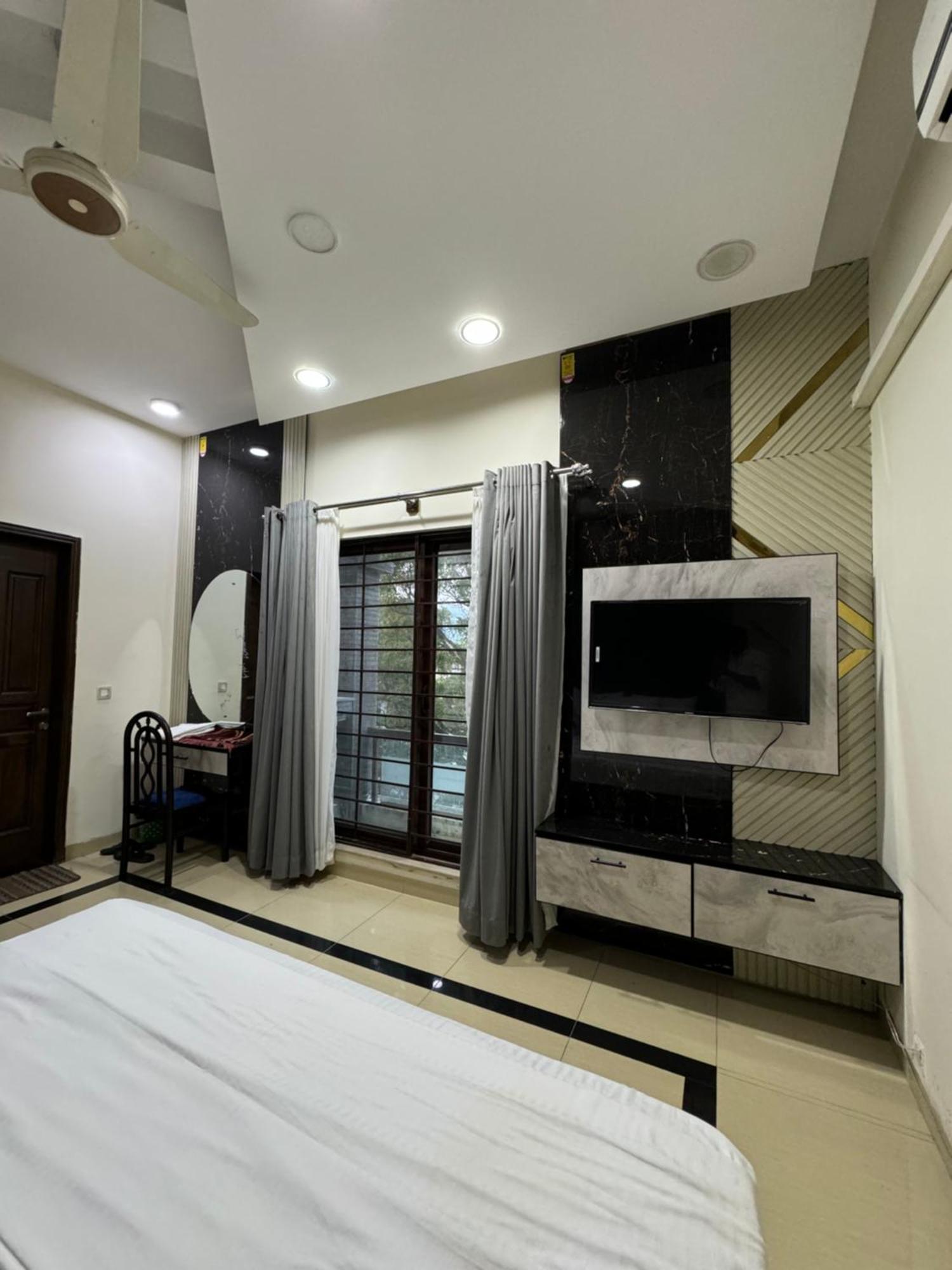 Rose Valet Guest House 伊斯兰堡 外观 照片
