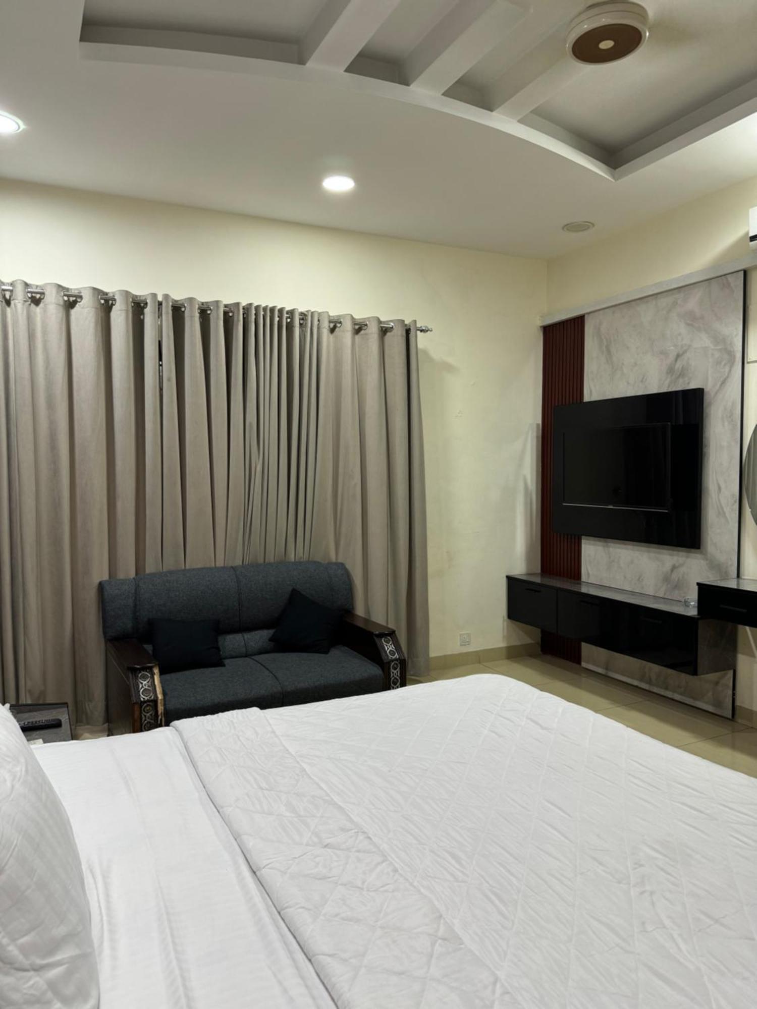 Rose Valet Guest House 伊斯兰堡 外观 照片