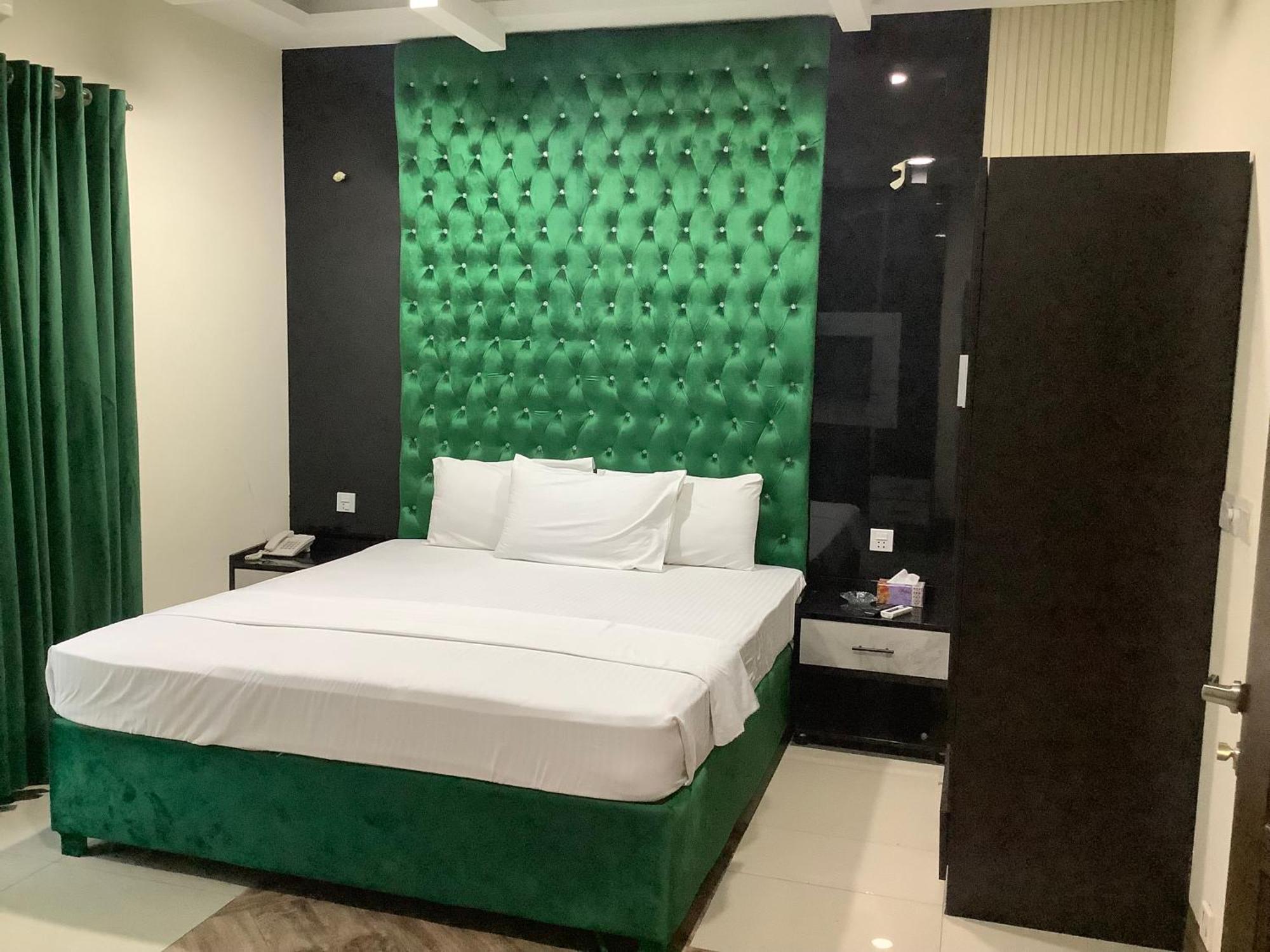 Rose Valet Guest House 伊斯兰堡 外观 照片